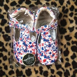 2-3Y paint splatter T straps monkey feet